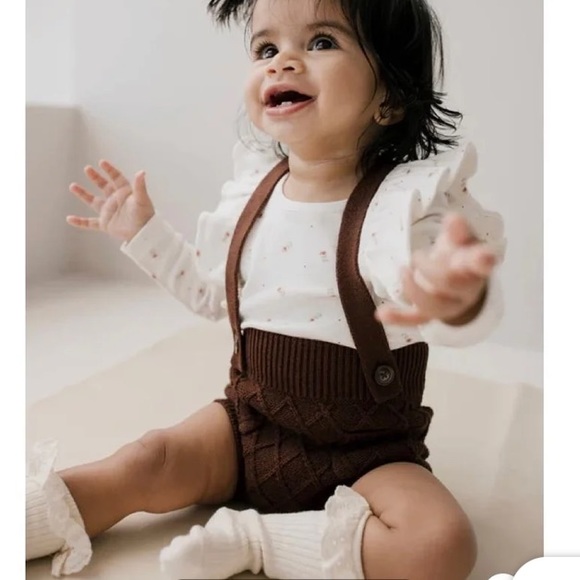 Jamie Kay Knit Overall Shorts - Picture 2 of 7